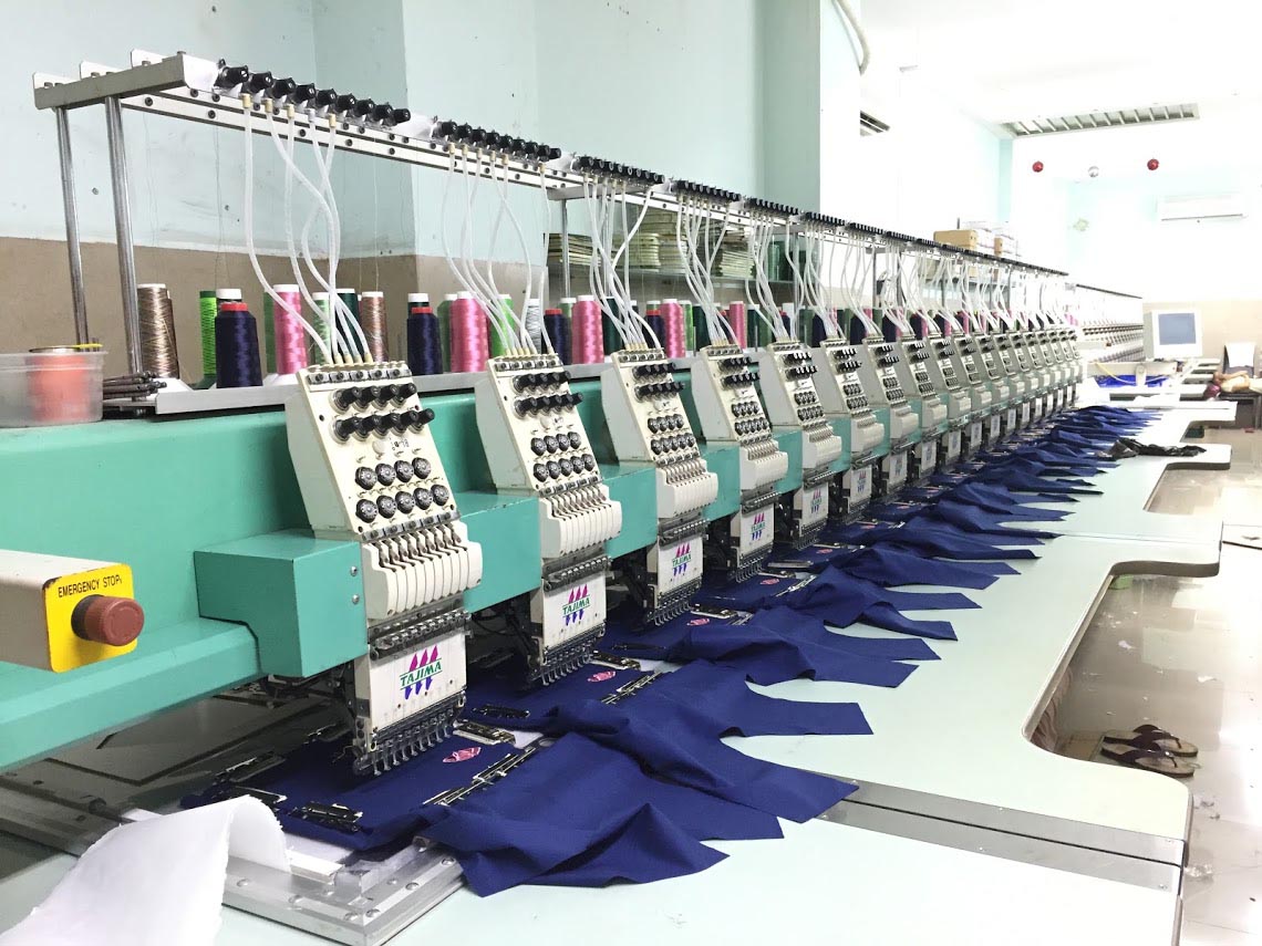 Dịch Vụ Thêu Gia Công Quận 12 Theo Yêu Cầu – Nhận Thêu Ổn Định, Linh Hoạt Tại Xưởng ZoZo