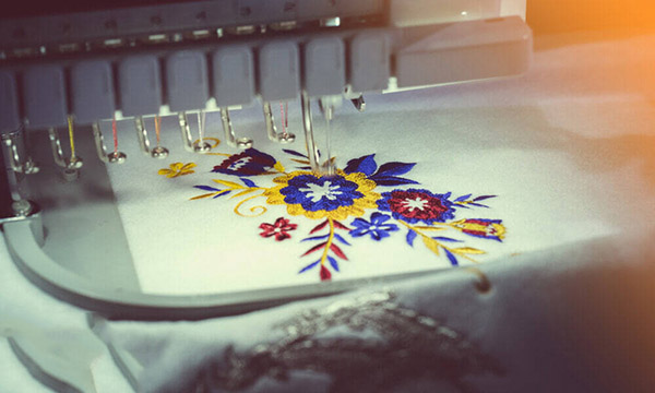 Thêu họa tiết theo yêu cầu – Xưởng ZoZo